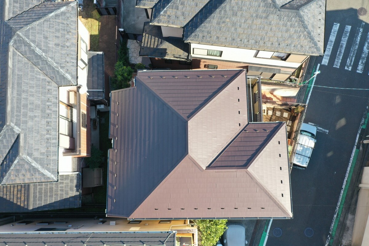 横暖ルーフS(ガルバリウム板金屋根）　屋根葺き替え工事　小田原市