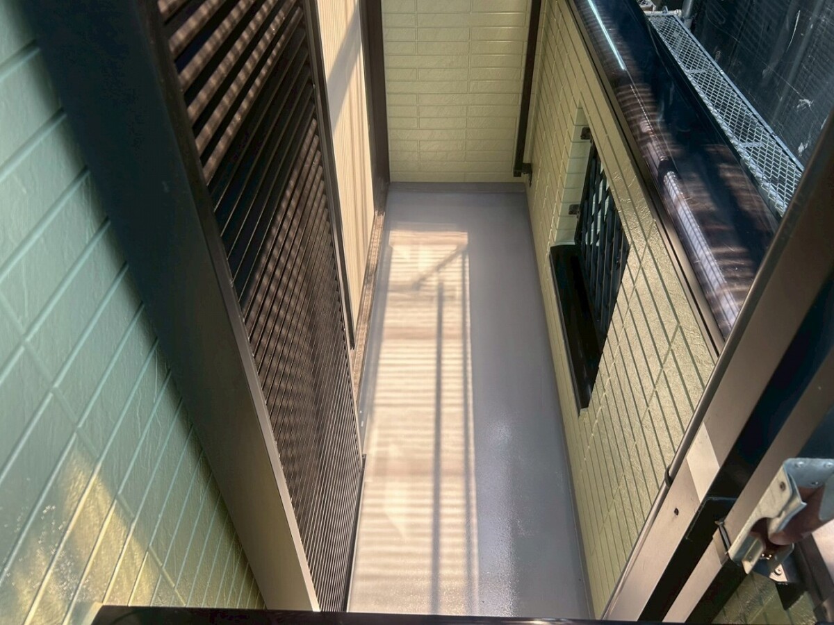 ウレタン塗膜防水・バルコニー防水工事 【横浜町】
